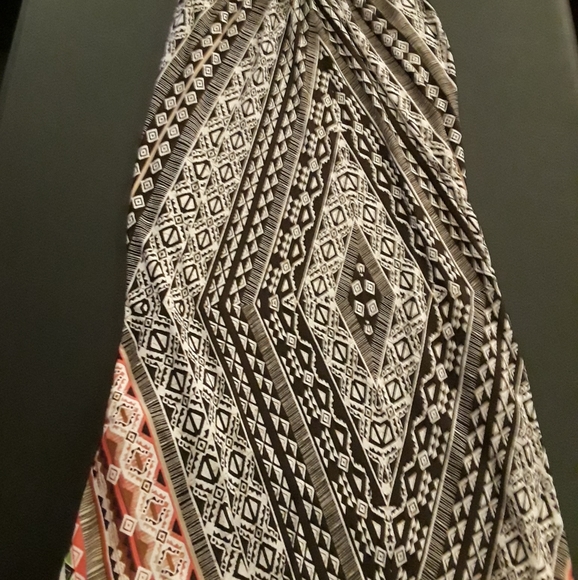 Cato Sleeveless Dress - Picture 2 of 2